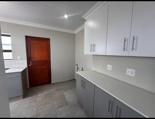 3 BEDROOM TOWNHOUSE FOR SALE IN DANA BAY